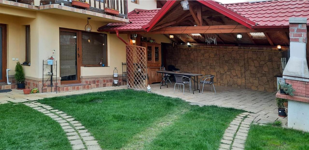 Bella Daria Hotel Campulung Exterior photo